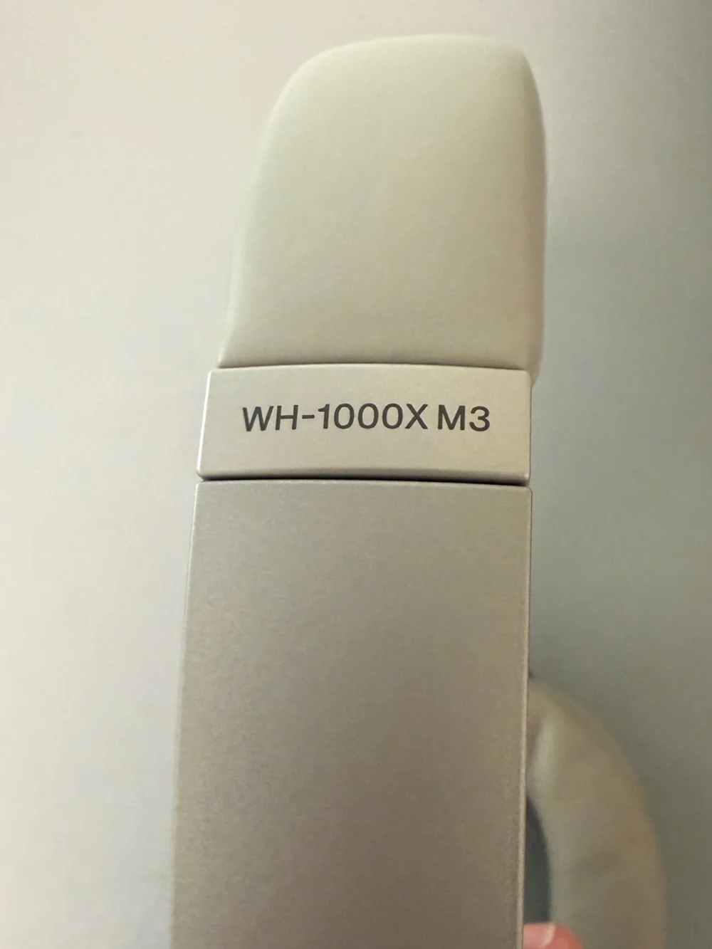Sony AH-1000XM3 Noise Cancelling Over-Ear Headphones in Cream